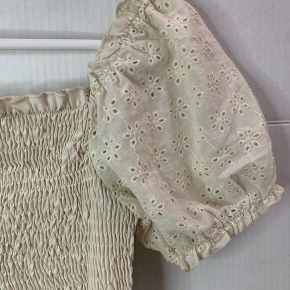 Lyaner Womens Size M White Puff Sleeve Square Neck Ruffle Smocked Crop Top Shirt - Picture 2 of 5